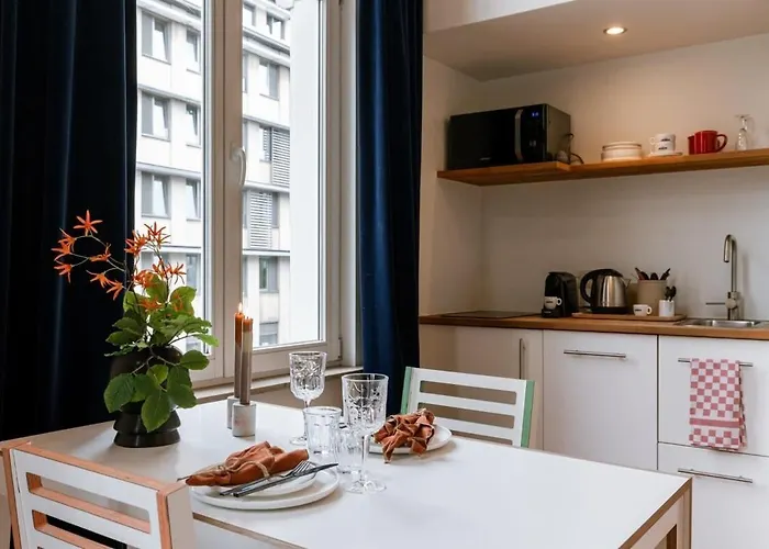 Huswell - The Jungle\' Studio In The Heart Of Ghent